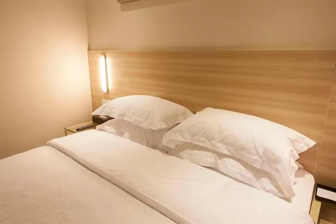 City Comfort Inn Zhuzhou Lusong Branch - Image 1