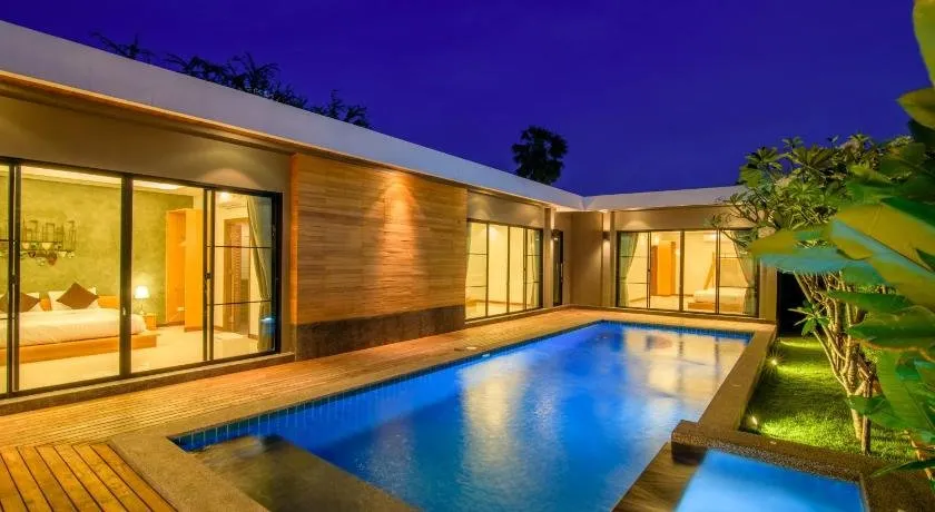 Seahouses Huahin pool villa - Image 1