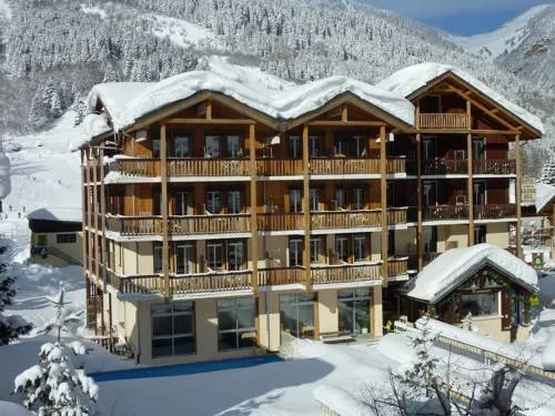 Le Grand-Bec Hôtel Restaurant - Image 1