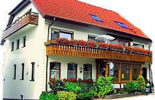 Zur Linde Gasthof - Image 1