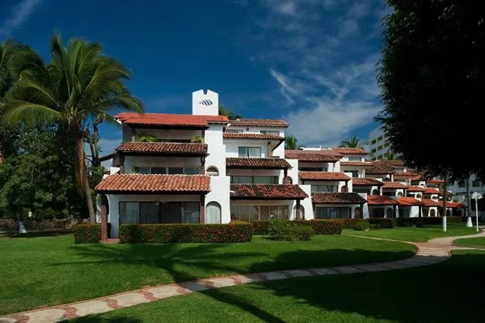 Embarcadero Pacifico Hotel - Image 1