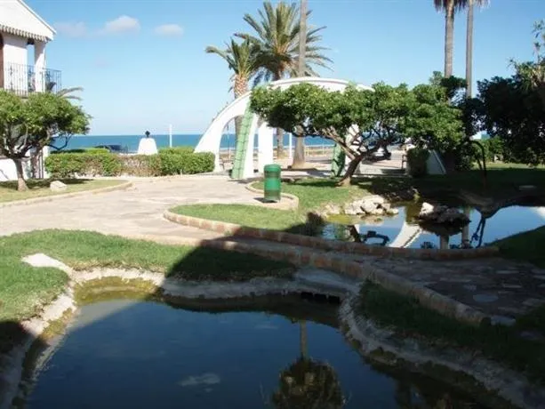 Apartamentos Marineu Playa Romana - Image 1