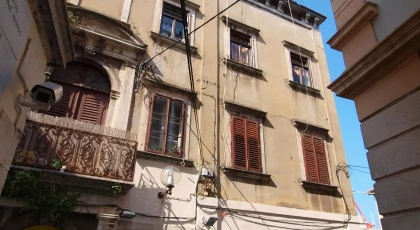 Studio on Main Pedestrian street - Image 1