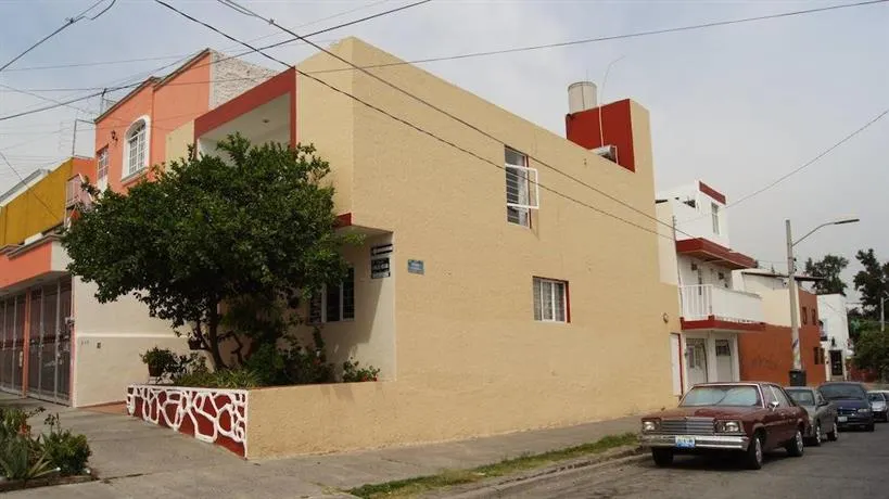 Hostal Pension Mina - Image 1