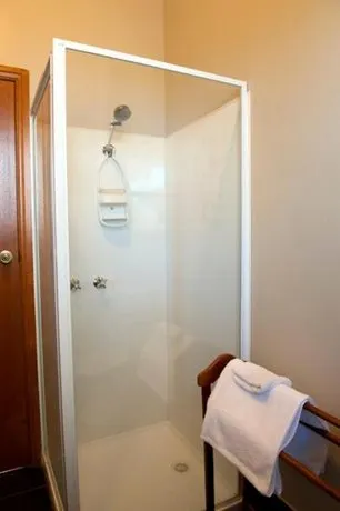 Webster Apartment - Image 1