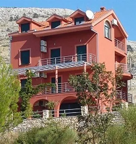 VERY NICE TWO BEDROOM APARTMENT in IVANICA near DUBROVNIK - B - Image 1
