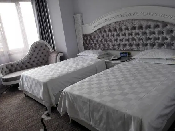 CAAC Hotel - Image 1