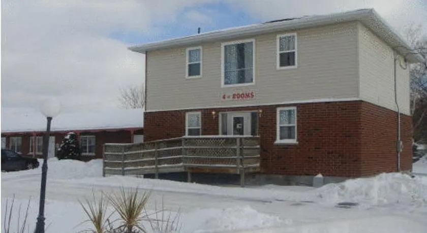 Welcome Traveller Motel - Image 1