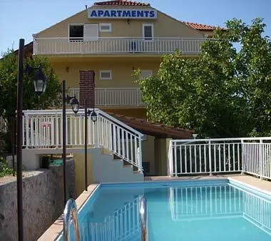 Apartments Mage - Image 1