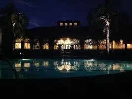 5 Br Villa Pool W/patio Sleeps 12 - Image 1