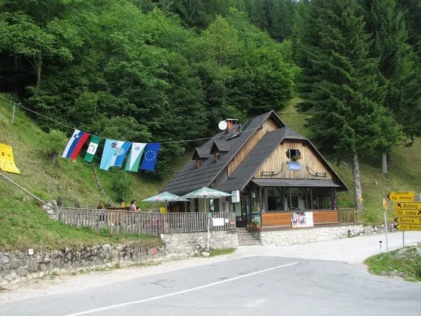Guesthouse Petrovo Brdo - Image 1