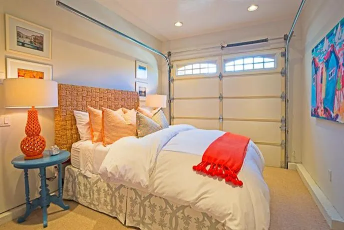 Country Beach Cottage - Image 1