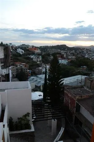 Hotel Villa Las Ranas - Image 1