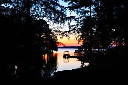 Holy Toledo Properties - Lake Escape - Image 1