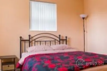 Sunny House - Image 1