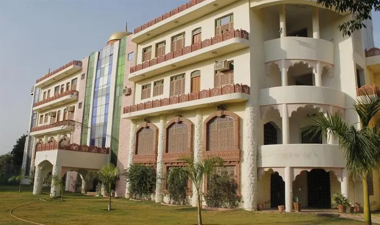 Hotel Rani Bagh - Image 1