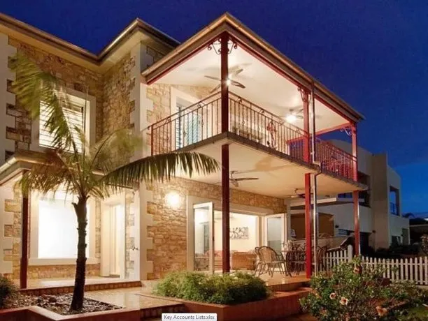 La Marina Waterfront Villa - Image 1