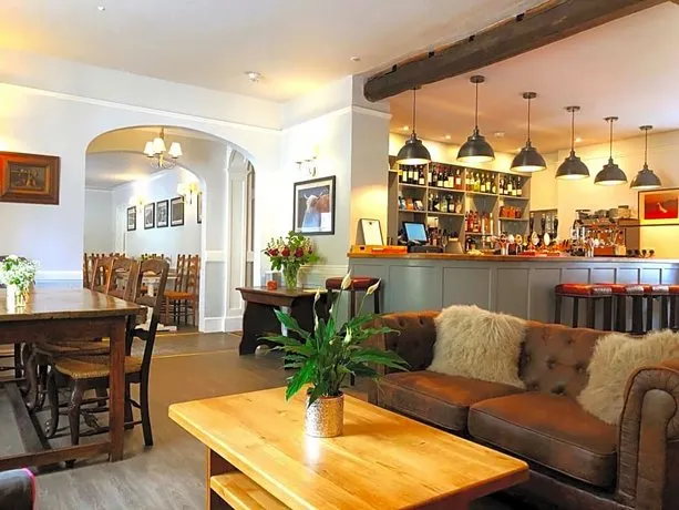 The Red Lion Hotel - Image 1