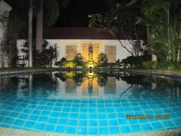 Paradise Beach Garden - Image 1