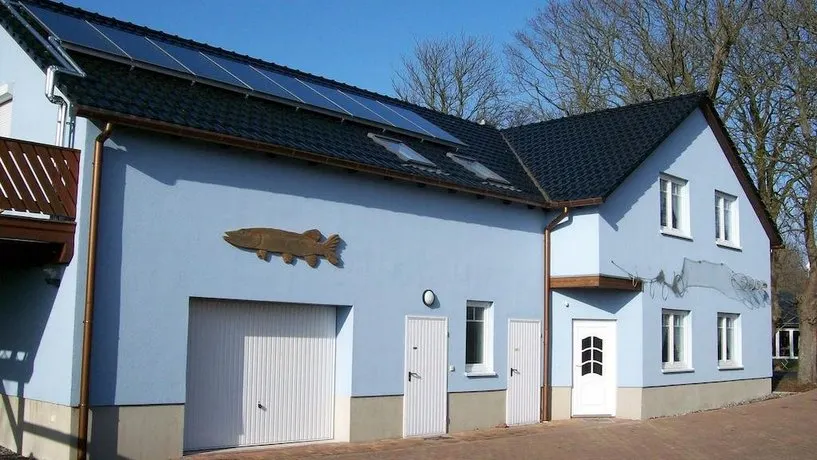 Haus Fisch - Image 1