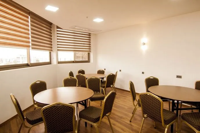 Elara Otel Mavişehir - Image 1