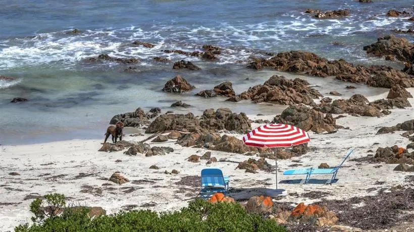 Shipping Cove Beach House - Image 1