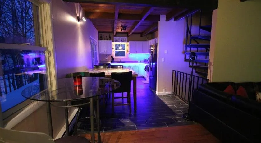 Chico's Chalet - Image 1
