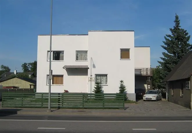 Anette - Image 1