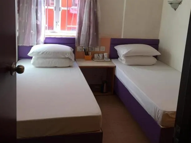Goldcity Hotel - Image 1