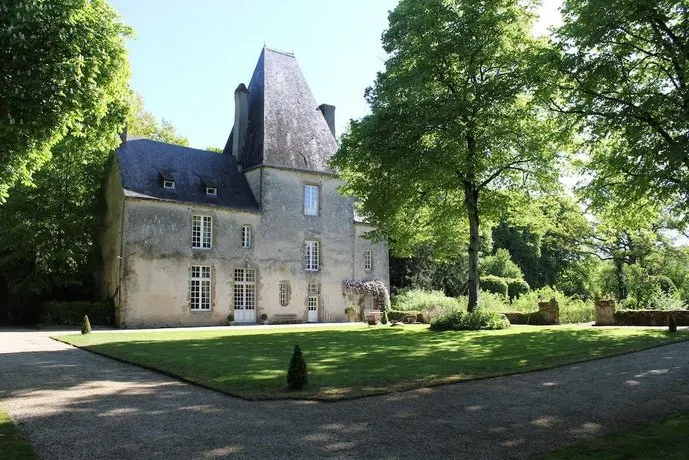Château de la Cour - Image 1