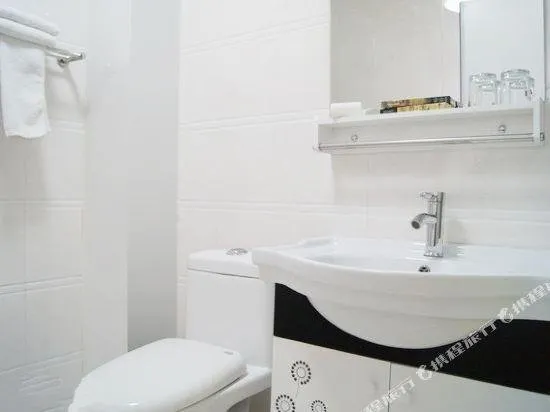 DATONG JIAYUE EXPRESS HOTEL - Image 1