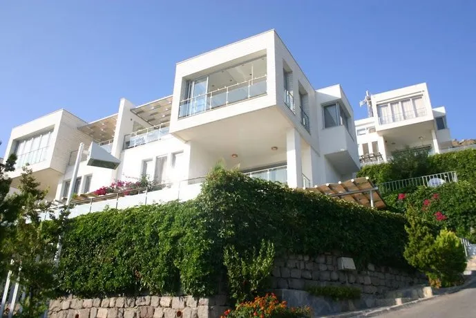 Fugayaz Luxury Apartment - Image 1