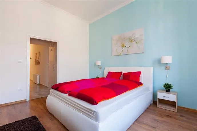 Elegante Home City Center - Image 1