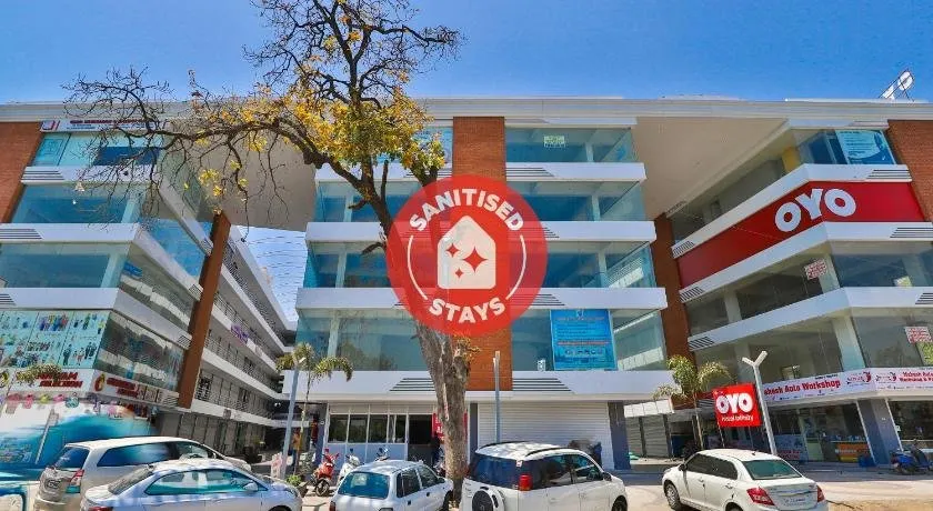 OYO 30540 Hotel Infinity - Image 1