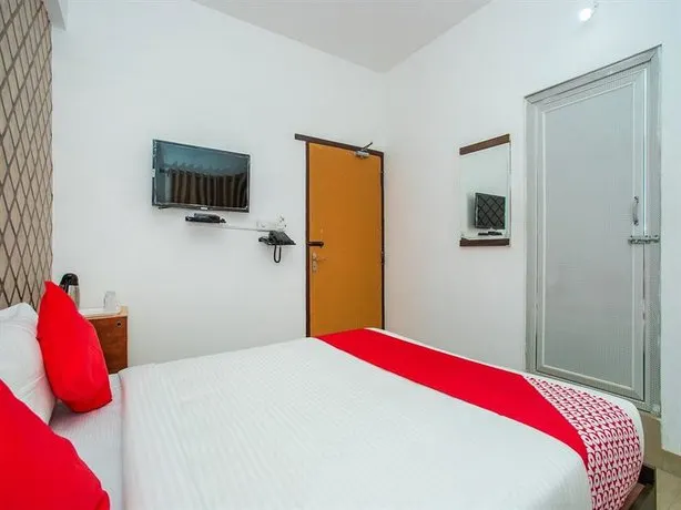 Flagship Splenor Inn - Image 1