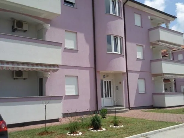 Apartment Mare Fazana - Image 1