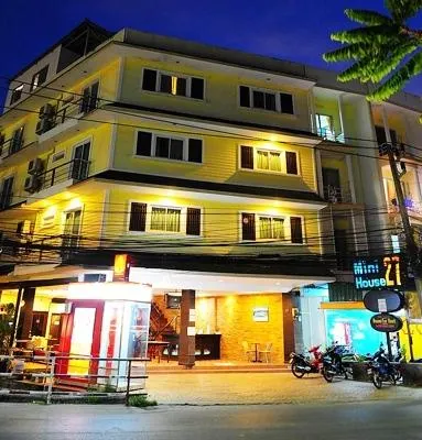 Mini House Hotel Phuket - Image 1