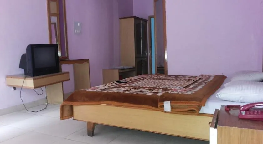OYO 9648 Hotel Morainic Hills - Image 1
