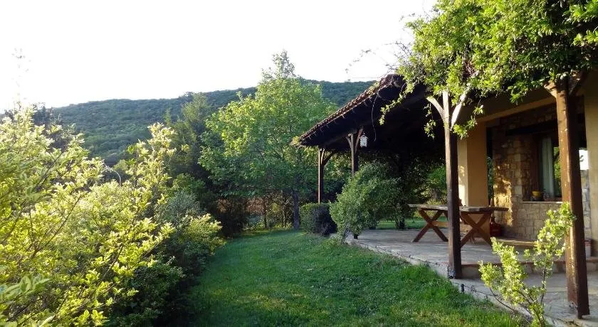 Country Cottage - Image 1