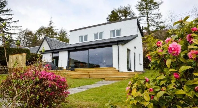Grannda Mhor - Image 1