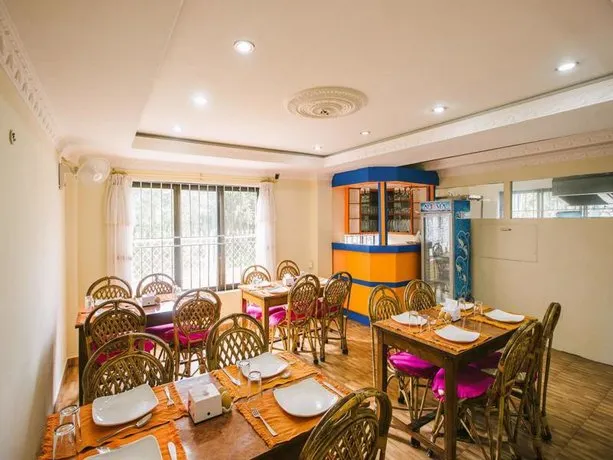 Hotel Garuda Inn - Image 1
