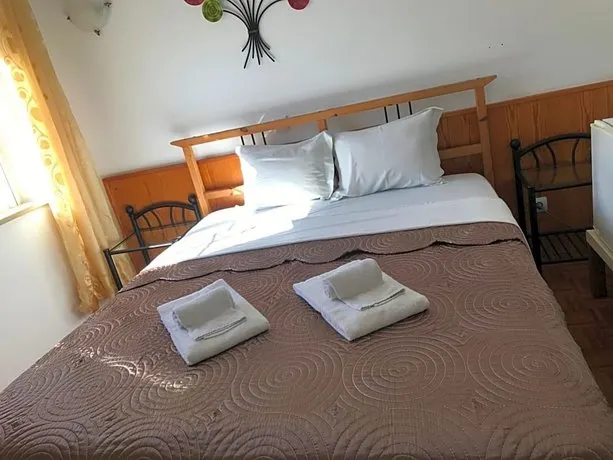 DBV Hostel e Guesthouse - Image 1
