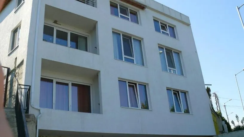Villa Climate Guest House - Image 1