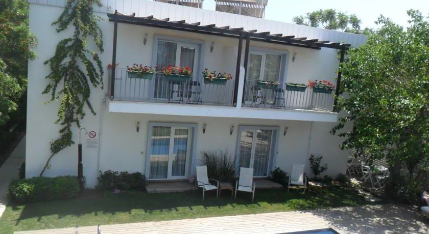 Satsuma Suites - Image 1