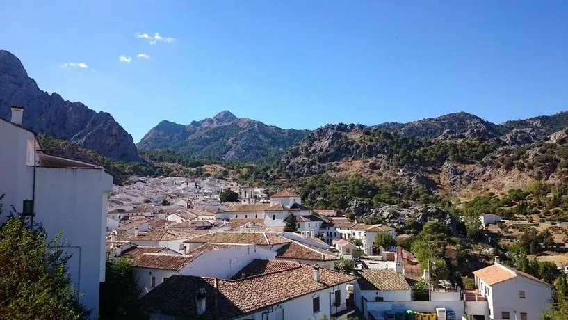 Apartamentos Jaronil - Image 1