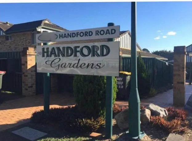 Handford Gardens - Image 1