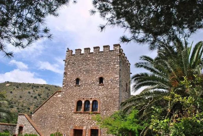 Albanian Happines Guesthouse - Image 1