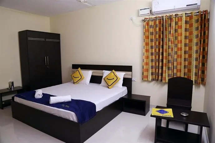 VISTA ROOMS AT RS PURAM - Image 1