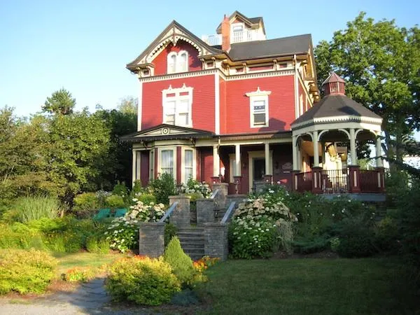 Ashlea House Bed & Breakfast - Image 1