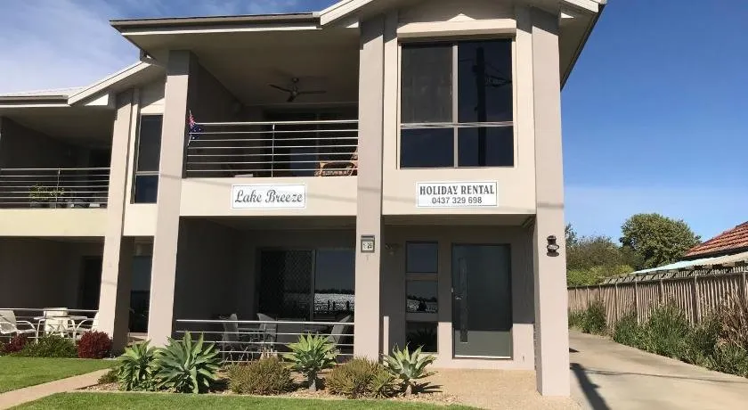 Lake Breeze Yarrawonga - Image 1